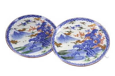 Lot 710 - A PAIR OF JAPANESE CIRCULAR CHARGERS