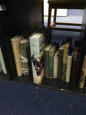 Lot 356 - A LOT OF BOOKS RELATING TO ANTIQUES, BIRDS AND GEOGRAPHY