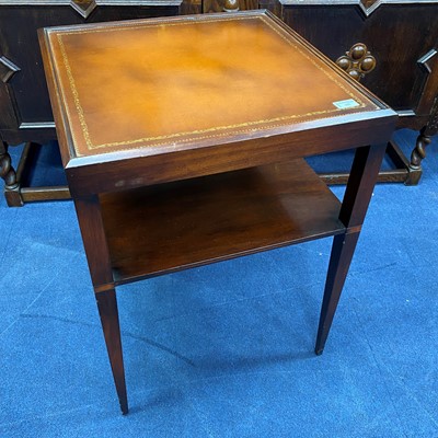 Lot 425 - A REPRODUCTION SQUARE OCCASIONAL TABLE