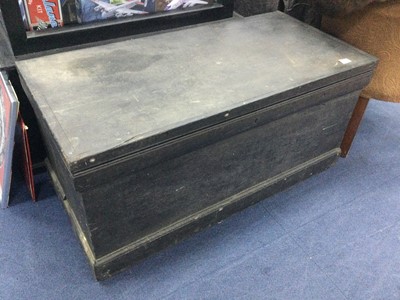 Lot 426 - A VINTAGE TOOL CHEST, TOOLS AND A RECORD PLAYER