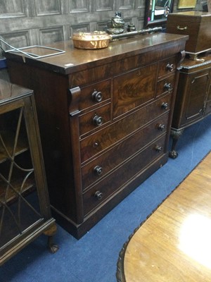 Lot 421 - A MAHOGANY OGEE CHEST OF DRAWERS