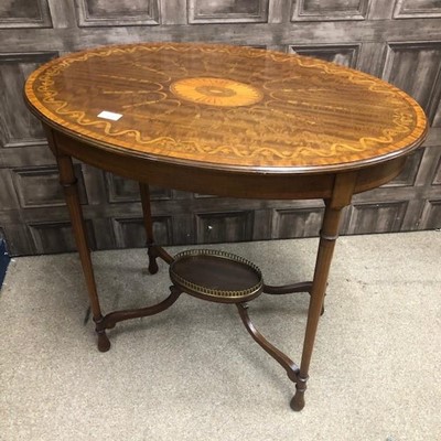 Lot 454 - A MAHOGANY INLAID OVAL OCCASIONAL TABLE