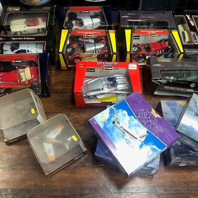 Lot 250A - A LOT OF MODEL VEHICLES IN ORIGINAL BOXES