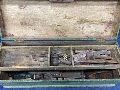 Lot 69 - A LOT OF VINTAGE WOOD WORKING TOOLS
