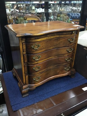 Lot 80 - A 20TH CENTURY MINIATURE CHEST OF DRAWERS