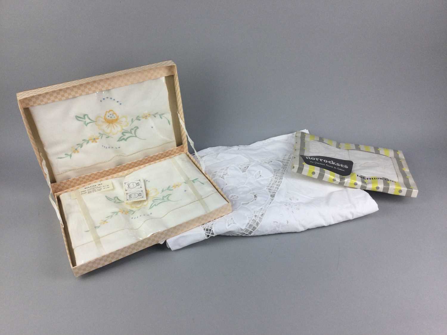 Lot 99 - A COLLECTION OF BOXED AND LOOSE FABRICS AND LINENS