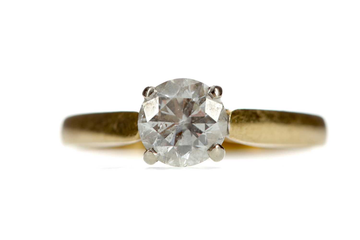 Lot 306 - A DIAMOND SOLITAIRE RING