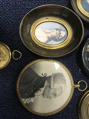Lot 337 - A COLLECTION OF SEVEN LATE 19TH TO EARLY 20TH PICTURE FRAMES