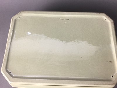 Lot 319 - AN EARLY 19TH CENTURY WEDGWOOD DRABWARE INK STAND