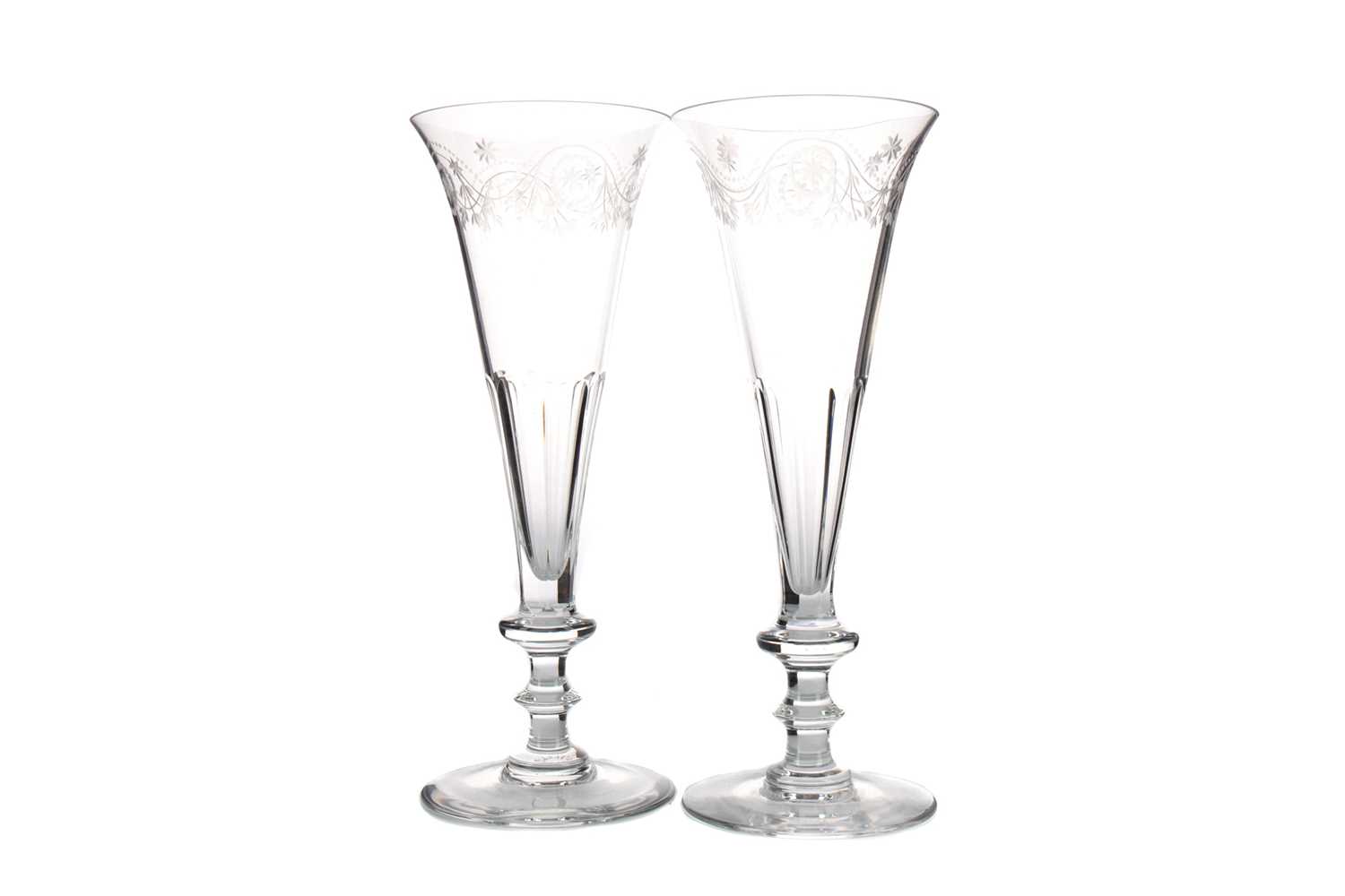 Lot 392 - A PAIR OF 20TH CENTURY CHAMPAGNE FLUTES BY WILLIAM YEOWARD