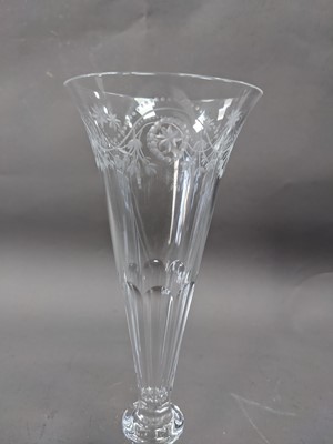 Lot 392 - A PAIR OF 20TH CENTURY CHAMPAGNE FLUTES BY WILLIAM YEOWARD