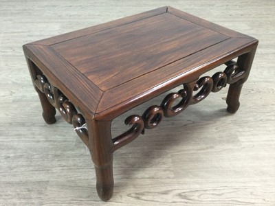 Lot 760 - A CHINESE LOW TABLE