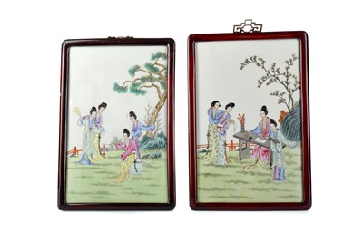 Lot 816 - A PAIR OF 20TH CENTURY CHINESE CERAMIC POLYCHROME PLAQUES