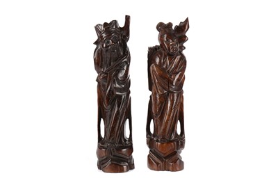 Lot 822 - A LOT OF TWO 20TH CENTURY CHINESE CARVED WOOD FIGURES