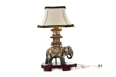 Lot 828 - AN EARLY 20TH CENTURY JAPANESE SATSUMA TABLE LAMP