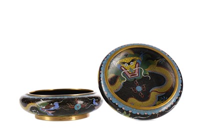 Lot 848 - A PAIR OF 20TH CENTURY CHINESE CLOISONNE CIRCULAR BOWLS