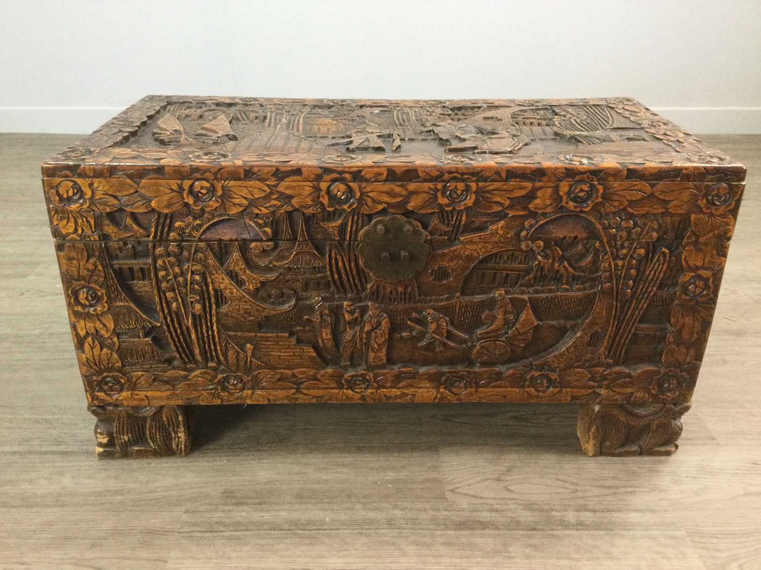 Lot 798 - AN EARLY 20TH CENTURY CHINESE CAMPHORWOOD CHEST