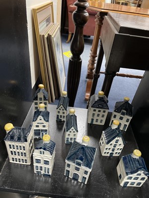 Lot 107 - A COLLECTION OF KLM HOUSE MODELS