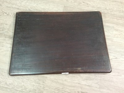 Lot 803 - A 20TH CENTURY JAPANESE WOOD TRAY