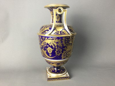 Lot 364 - AN EARLY 19TH CENTURY SPODE PORCELAIN VASE