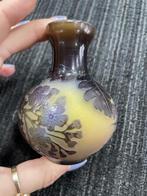 Lot 1087 - A GALLE CAMEO GLASS VASE
