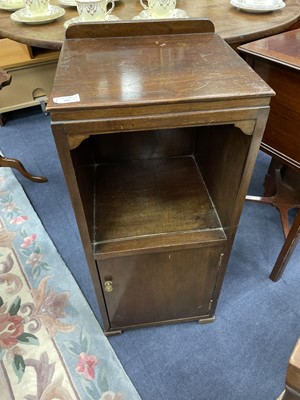 Lot 207 - A LOT OF TWO MAHOGANY BEDSIDE LOCKERS AND A BEDSIDE CABINET