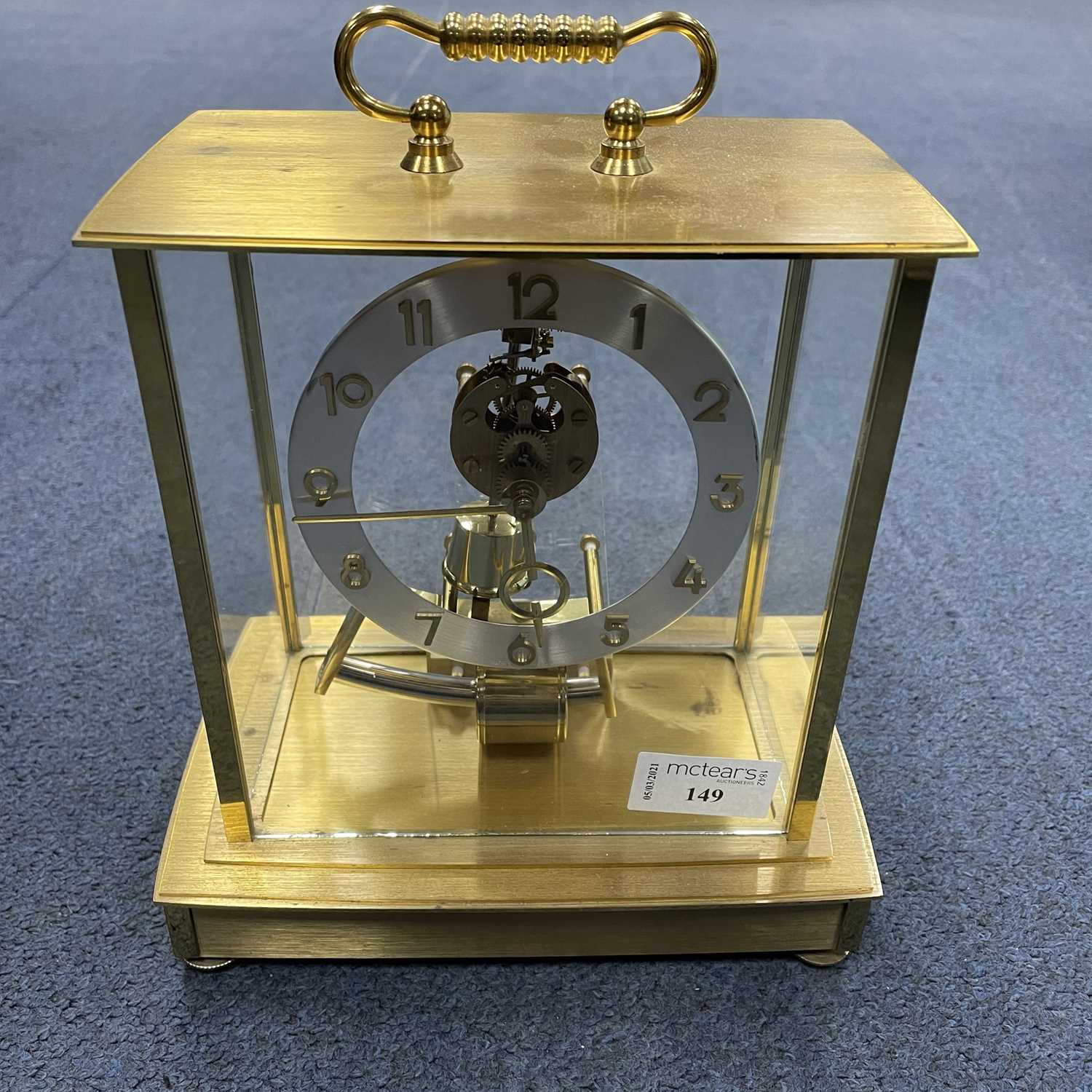 Lot 149 - A KIENINGER & OBERGFELL ELECTRONIC CLOCK