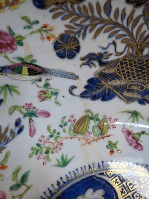 Lot 429 - A LATE 19TH CENTURY CHINESE FAMILLE ROSE BOWL