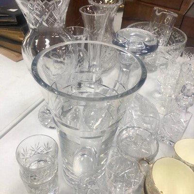 Lot 175 - A LOT OF CRYSTAL WARE