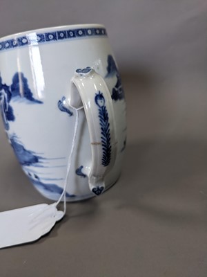 Lot 377 - A LATE 19TH CENTURY CHINESE BLUE & WHITE PORCELAIN TANKARD