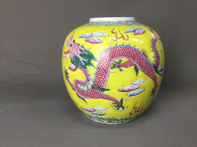 Lot 358 - A 20TH CENTURY FAMILLE JAUNE GINGER JAR