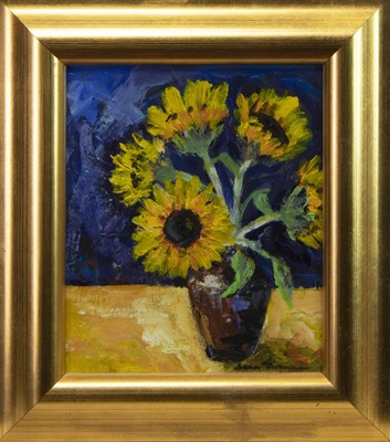 Lot 775 - SUNFLOWERS, AN OIL BY JEAN THOMPSON