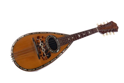 Lot 432 - AN EARLY 20TH CENTURY MANDOLIN BY FERRARI AND CO.