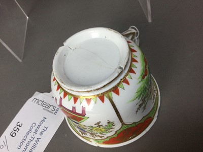 Lot 359 - A PAIR OF WORCESTER 'DRAGONS IN COMPARTMENTS' TEACUPS AND SAUCERS, AND SIX COFFEE CANS
