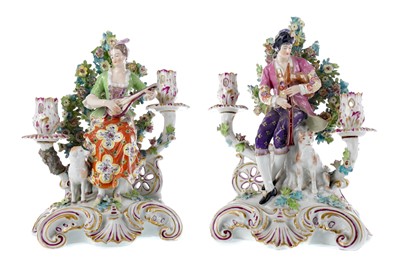 Lot 397 - A PAIR OF MID-19TH CENTURY SAMSON OF PARIS PORCELAIN FIGURAL CANDELABRA