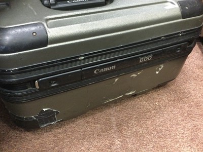 Lot 1814 - A CANON CASE FOR 600B LENS