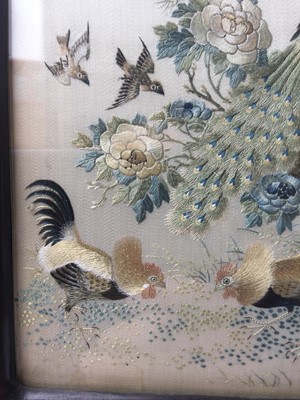 Lot 396 - A LATE 19TH CENTURY CHINESE TABLE SCREEN