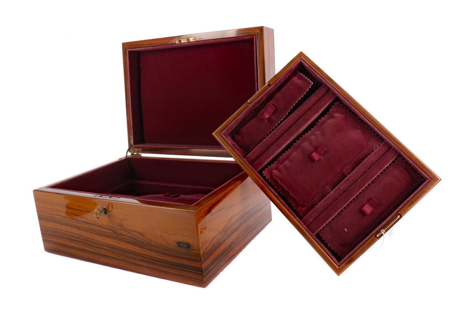 Lot 1415 - A 20TH CENTURY LACQUERED WOOD JEWELLERY CASKET