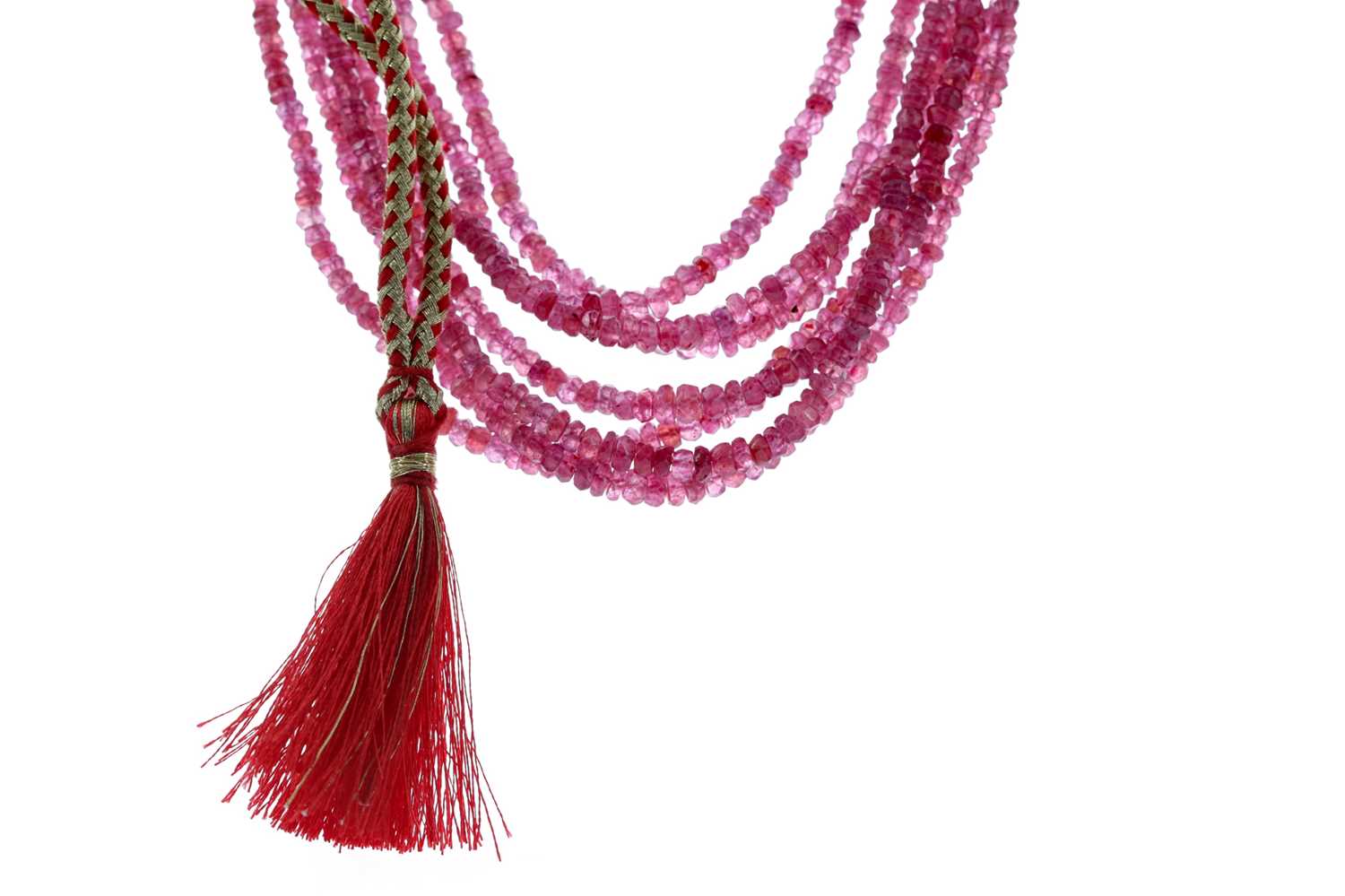 Lot 484 - A BEADED RUBY NECKLACE