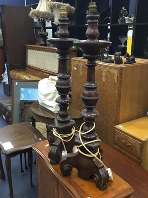 Lot 388 - A PAIR OF TURNED WOOD TABLE LAMPS