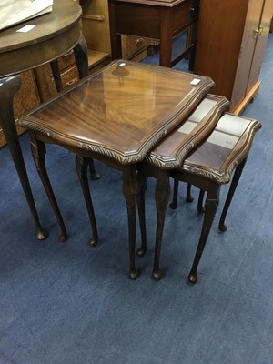 Lot 403 - A MAHOGANY NEST OF THREE TABLES AND AN OAK D SHAPED HALL TABLE