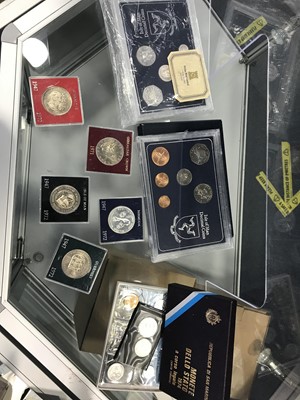 Lot 50 - A COLLECTION OF BRITISH AND OTHER COINS