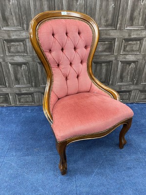 Lot 418 - A MAHOGANY BUTTON BACK NURSING CHAIR