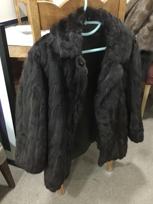 Lot 419 - A LOT OF FOUR VINTAGE FUR JACKETS AND A FUR STOLE