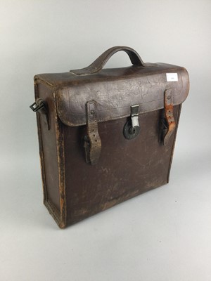 Lot 446 - A VINTAGE MOTORBIKE PANNIER