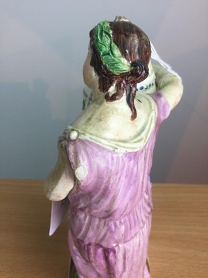 Lot 22 - AN EARLY 19TH CENTURY STAFFORDSHIRE CREAMWARE FIGURE OF ANDROMACHE