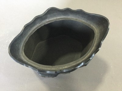 Lot 15 - AN EARLY 19TH CENTURY EASTWOOD BLACK BASALT SUGAR BOWL AND COVER