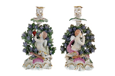 Lot 26 - A PAIR OF EARLY 19TH CENTURY ENGLISH PORCELAIN FIGURAL CANDLESTICKS