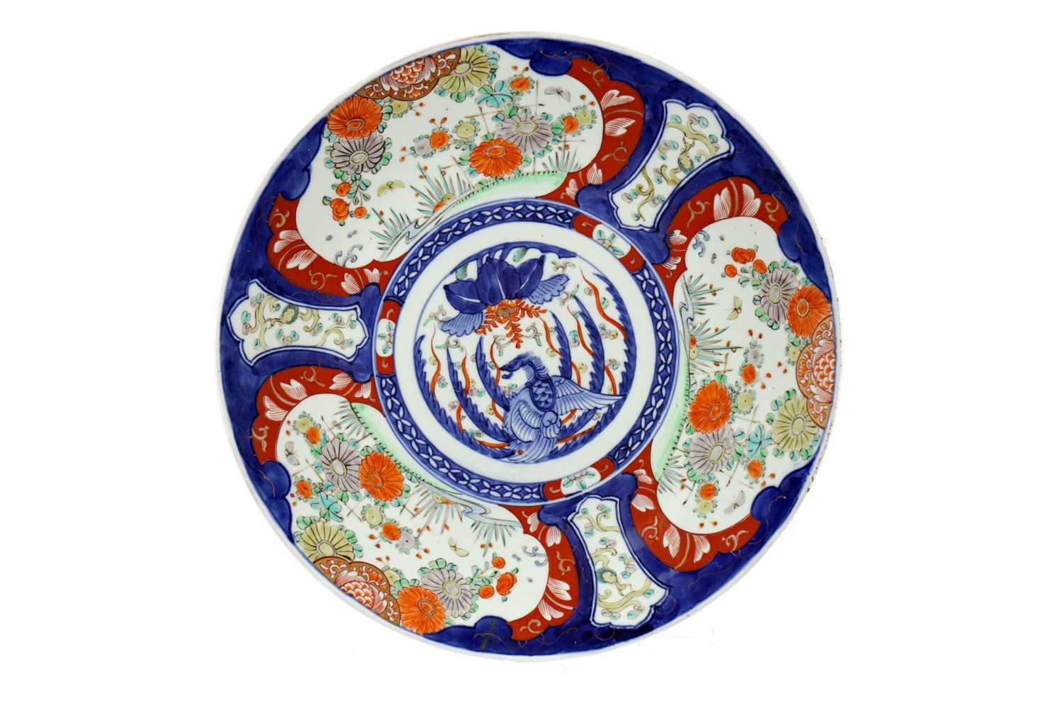 Lot 747 - AN EARLY 20TH CENTURY JAPANESE IMARI CHARGER