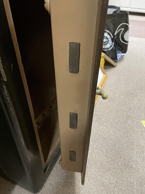 Lot 498 - A VINTAGE WH WAKEFIELD & CO SAFE